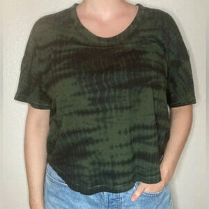 Athleta Boxy Oversized Green Tie Dye Cropped Tee Size Medium